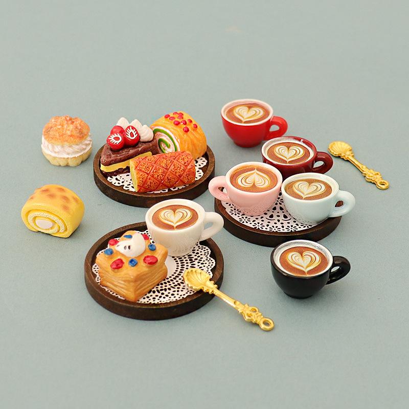 Dollhouse Miniature bread and cake serving tray, simulated mini ornaments, food toy model, coffee cup and spoon accessories