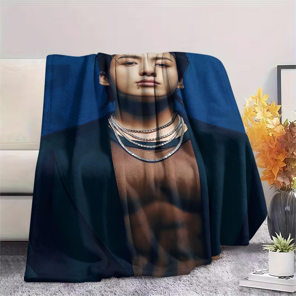 1pz Coperta in Flanella con Stampa di Jeon Jeongguk, Alta Qualità per Tutte le Stagioni, Decorazione per la Casa, Calore e Comfort, Perfetta per Regali di Natale