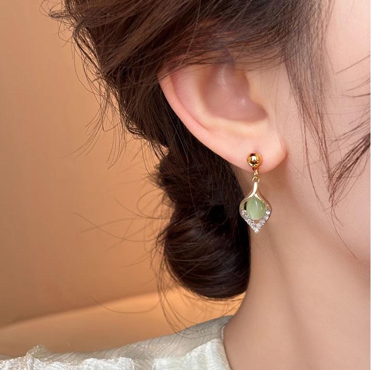 Exquisite Green Cat's Eye Angel Tears Earrings - Versatile High-End Ear Cuffs for Women