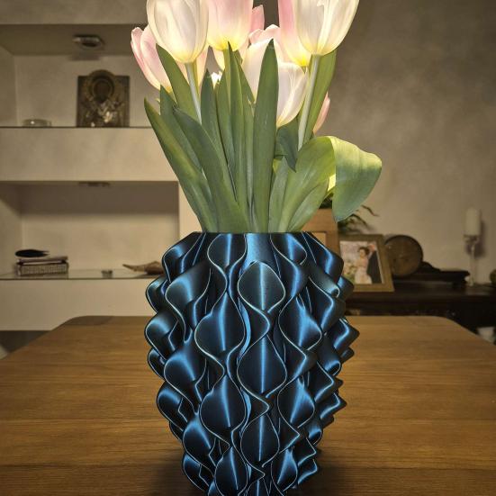3D Printed Red Gold Flower Vase Sculptural Wave Geometric Textured Decorative Ripple Vase Modern Boho Home Decor for Coffee Table Shelf Entryway