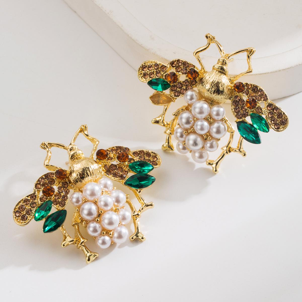 

Креативные Личностные Преувеличенные Серьги-гвоздики с жемчугом в виде пчелы из сплава с капельной эмалью семи цветов, Игла из серебра S925, Украшения для ушей зелёный