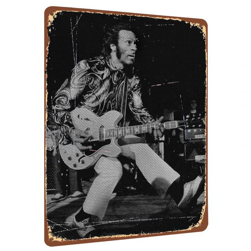 

Rock Guitarist Metal Tin Sign Vintage Music Poster Wall Art Decor for Living Room Bar 20x30cm（7.8x11.8inch）