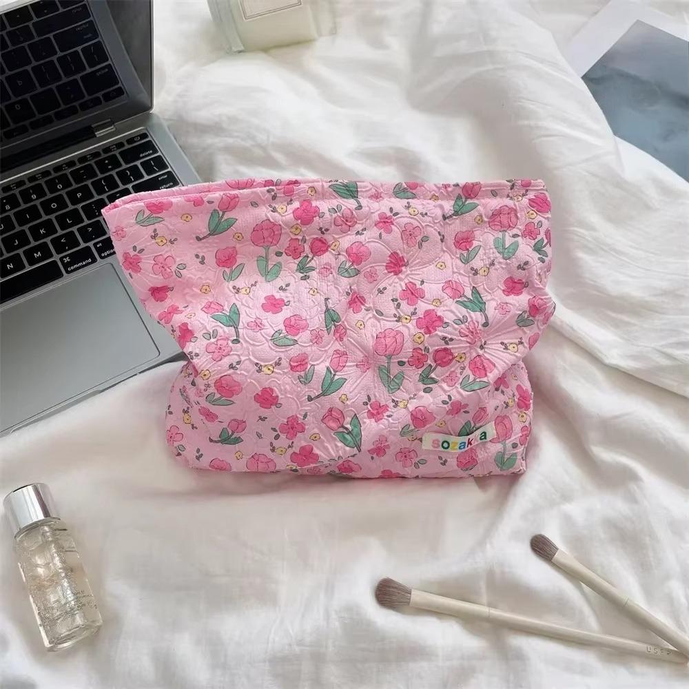 Large Capacity Cute Cartoon Flowers Makeup Bag for Women Travel Cosmetic Organizer Storage Pouch