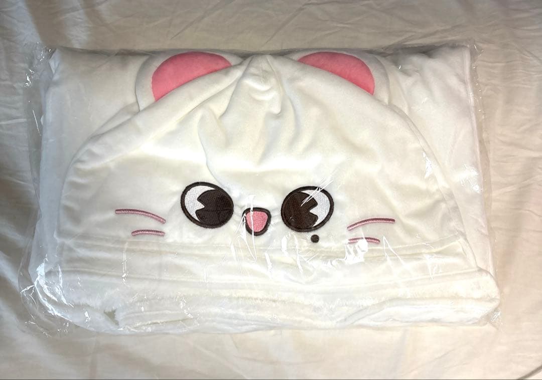 

[USED] Stray Kids (Official) SKZOO Genielet Blanket