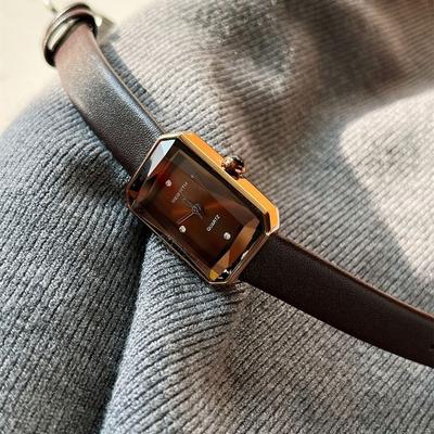 Fashion Women Watch Leather Band Retro Casual Elegant Versatile Quartz Watch Analog Wristwatches for Ladies Female Clock