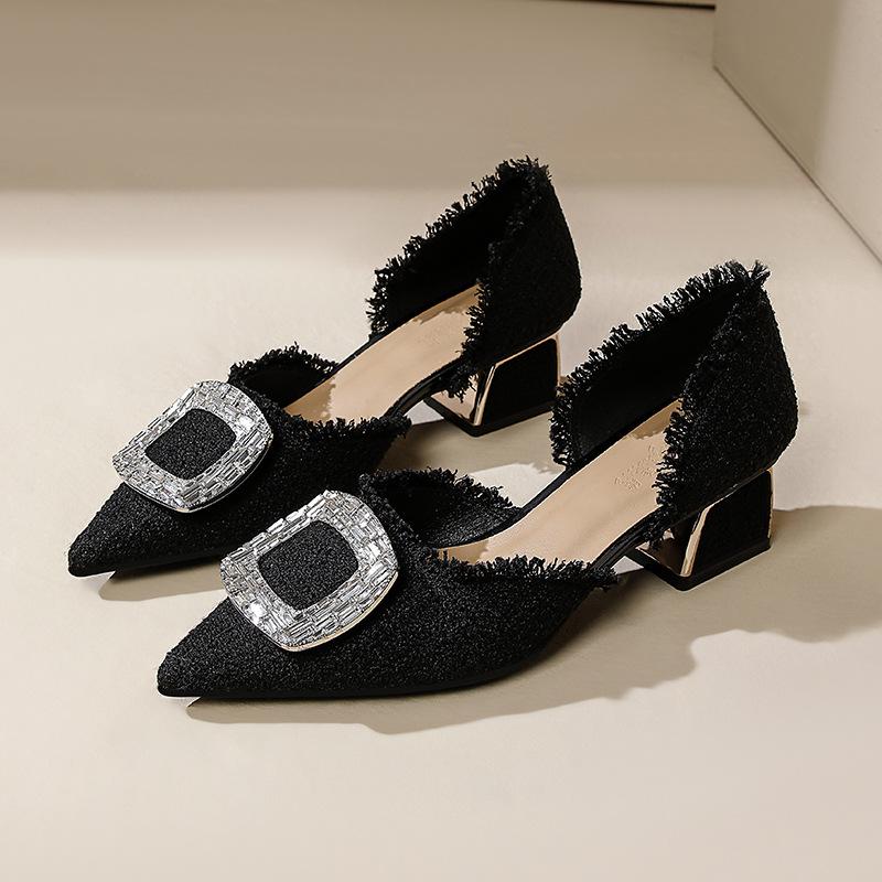 

Baotou hollow sandals women s thick heel pointed high heels 2025 new summer fashion French medium heel women s single shoes 39 чорний