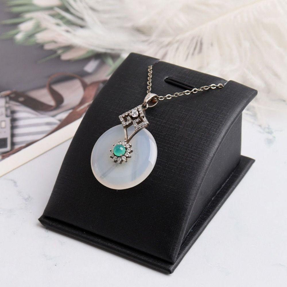 Simple Mini Jewelry Stand Holder PU Leather Lightweight Showcase Props Protable Save Space Display Stand for Dressing Tables