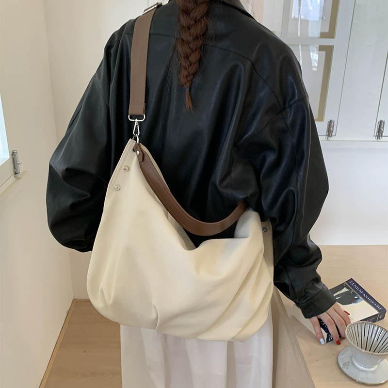 Large capacity canvas bag women's autumn and winter versatile new casual pleated shoulder crossbody commuter tote bag
