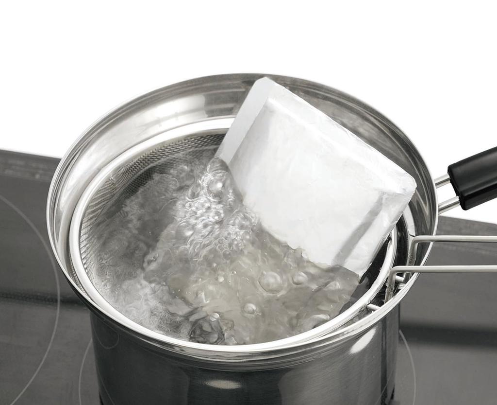 Kakusei 18cm Deep Saucepan with Gas Stove Glass Stainless Shikisai Silver Colander, Compatible, Lightweight, Lid, Steel, Rust-Resistant, (FSC-05)