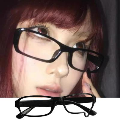 Retro-Style Small Black Square Frame Eyeglass Frames Unisex Eyeglass Frames Without Lenses Clothing Props Eyeglass Accessories