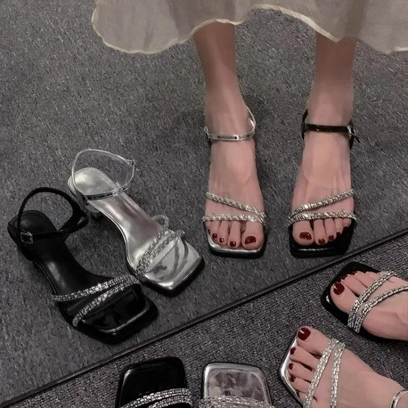 Fashion Fashion Womens Shoes 2024 Block Heels Female Sandal Buckle Strap Square Toe Luxury Chunky Silver Girls Summer Plastic Rhinestone
