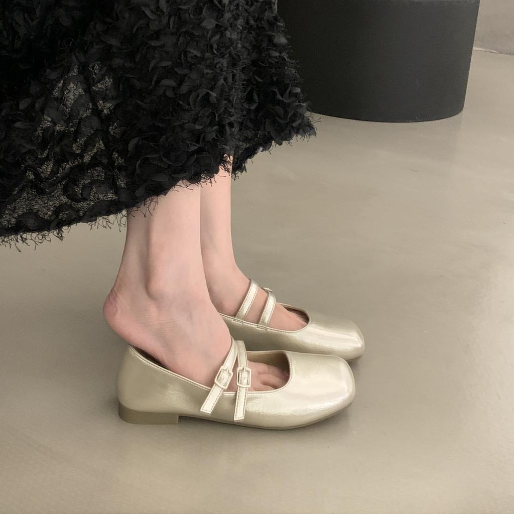 Gentle and Shallow Single Shoes Women's 2025 New Models with Skirts, Soft-soled Beanie Shoes, French Mary Jane Shoes, Silver Small Leather Shoes