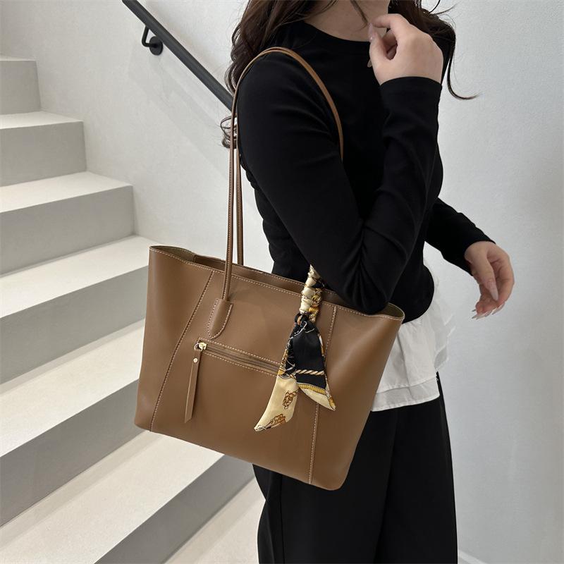 High Sense Retro 2025 New Popular Fashion Trend Fashion Large Capacity Tote Bag Women Shoulder Handbag