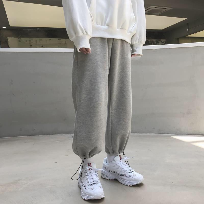 Pantaloni di tendenza primavera ed estate Pantaloni a gamba larga da uomo  Pantaloni casual larghi pantaloni casual dritti Pantaloni sportivi piede di  cravatta Pantaloni maschi studente pantaloni acquista in modo economico —  spedizione