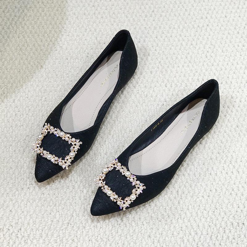 

Huiliya s new metal buckle pointed flat-soled single shoes women s shoes one-pedal low-heeled shallow-mouth soft-soled ladyshoes F188-3 43