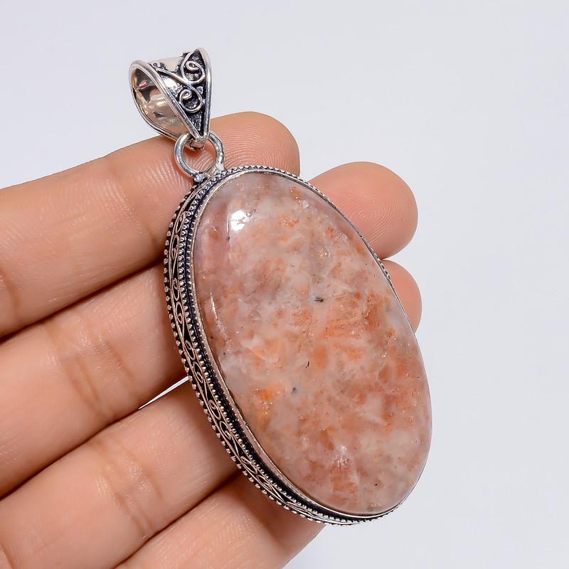 

Gold-Plated Bar Pendant for Husband with Adjustable Fit and Timeless Appeal 9