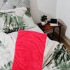 Solid Color Pet Blanket Bright Red Advanced Material Extra Warm Lightweight Comfortable Pet Bedding with Fine Stitching Design