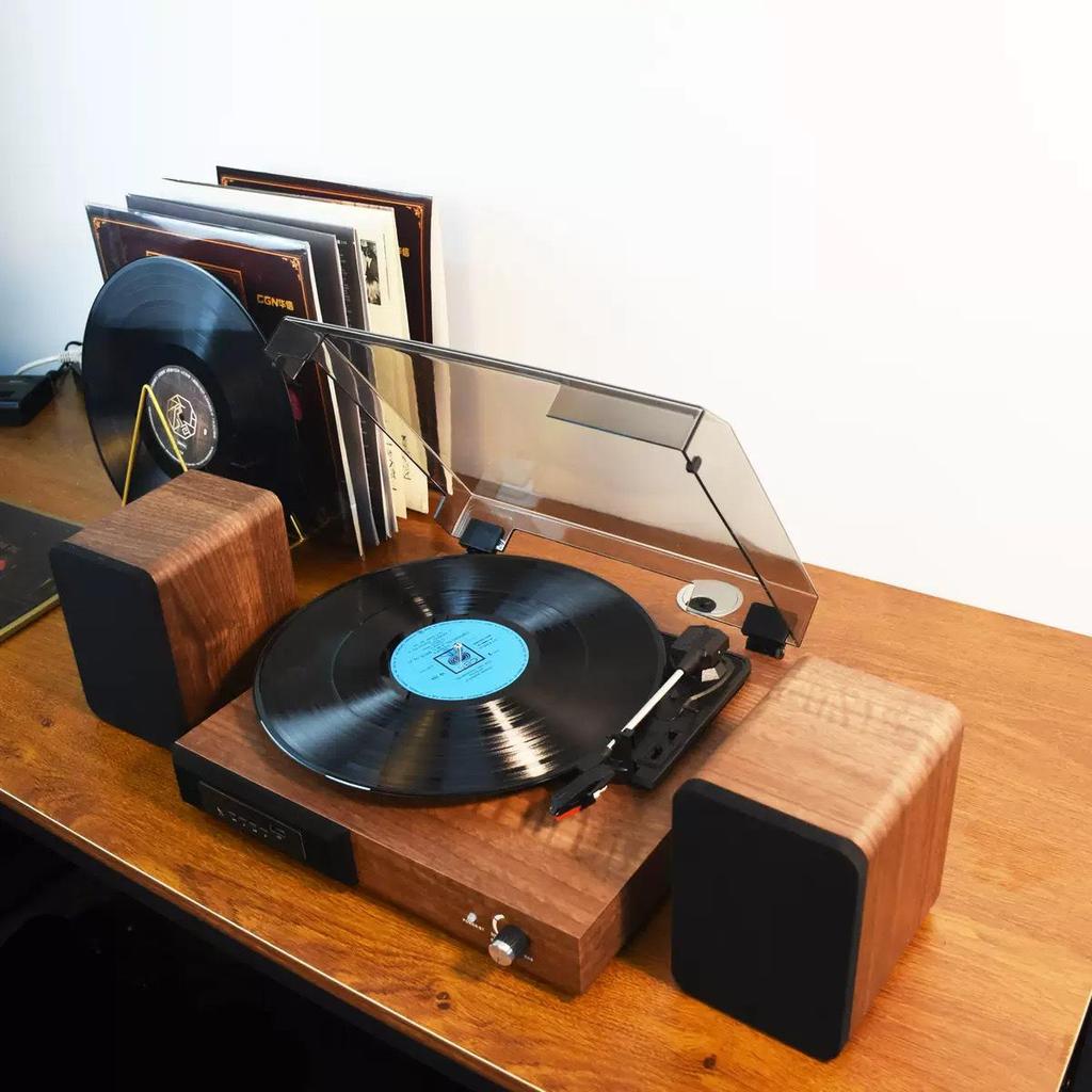 Retro Vinyl Record Player Bluetooth Speaker with Independent Sound Cavity for Home Parties
