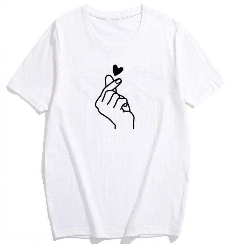 Stylish Heart Print T-shirt For Women Featuring Soft Comfortable Fabric And Casual Design