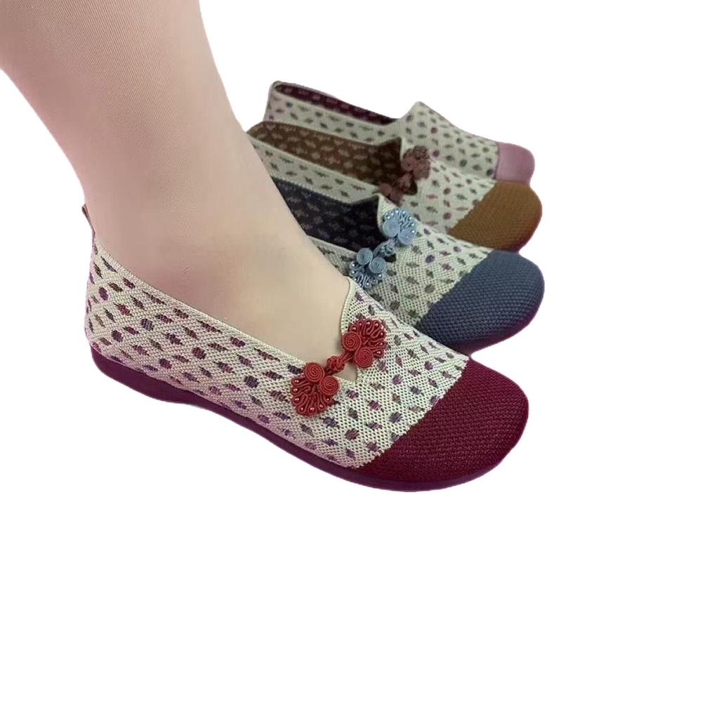New cloth shoes overfitting mother shoes soft sole comfortable breathable fly-woven women's square dance shoes