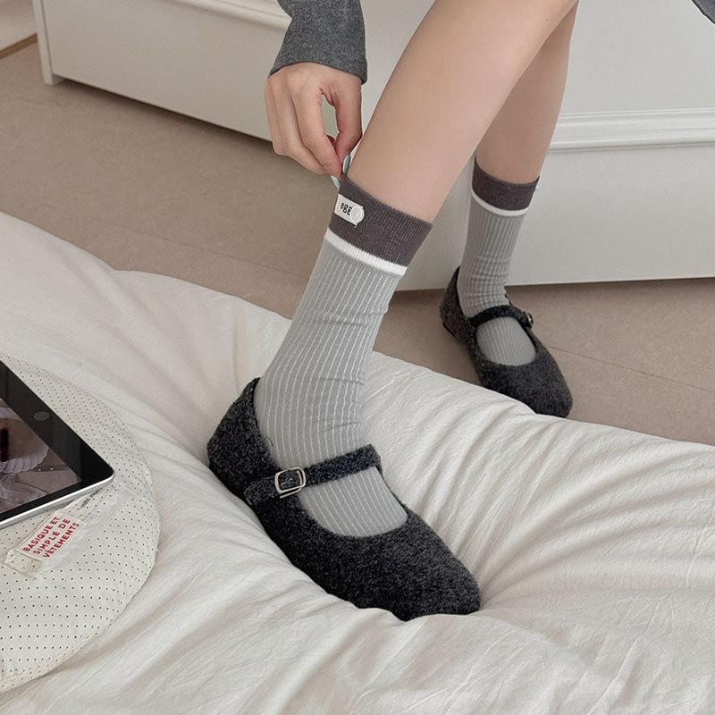 Female Autumn New Color Matching Button Cloth Label In The Tube Pile Socks