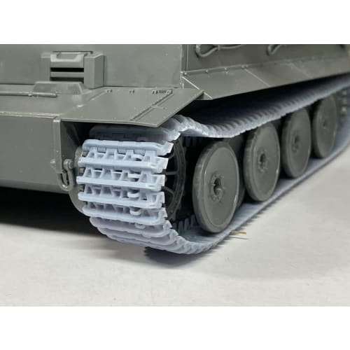 Chino Model 1/35 Scale Pre-connected Working Tracks for Tiger I, Early Model, Mirror Type, Plastic Model Parts, CM-039B, Molded Color