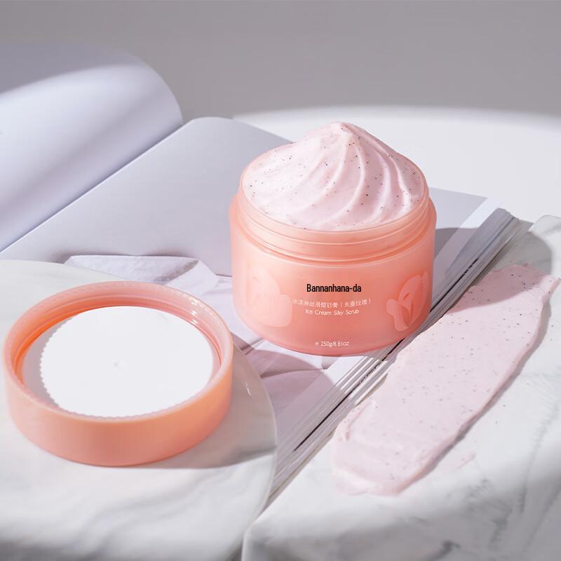 Little Dream Garden Ice Cream Smoothing Body Scrub (Weightless Rose)