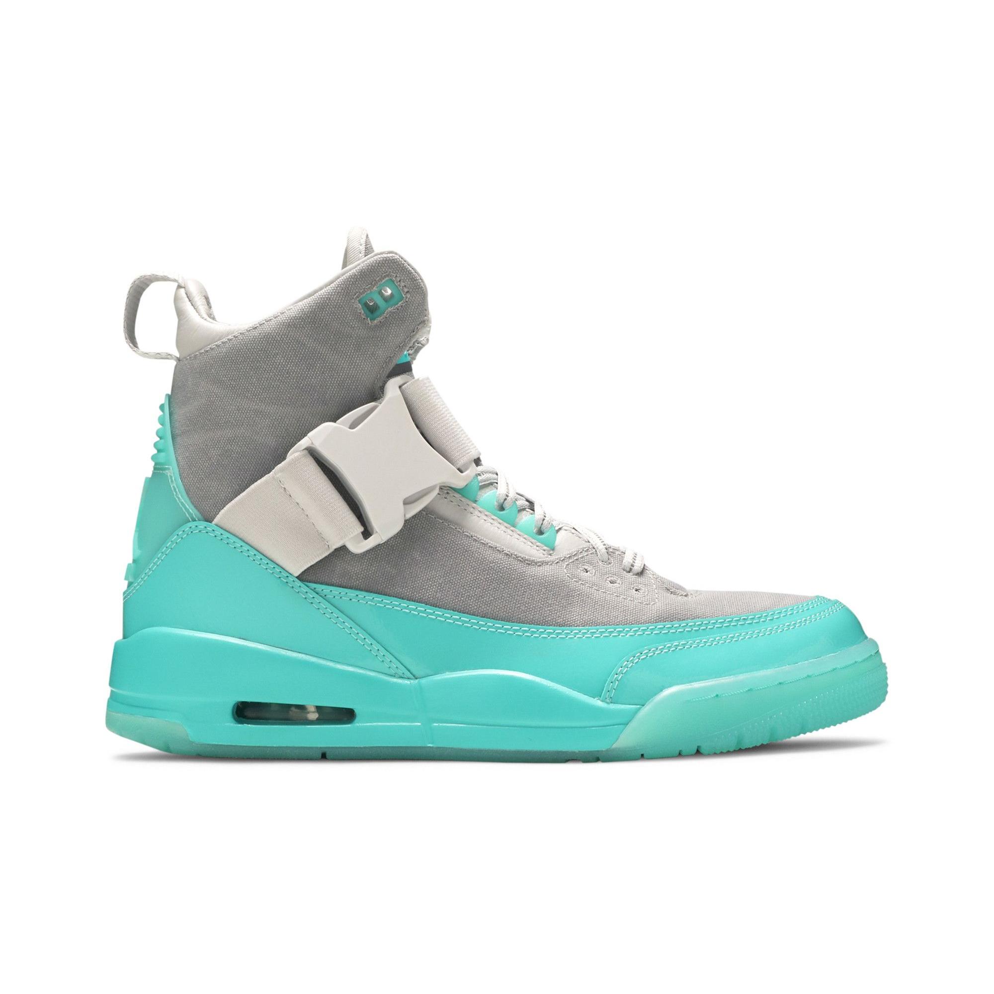 Womens Air Jordan 3 Retro Explorer