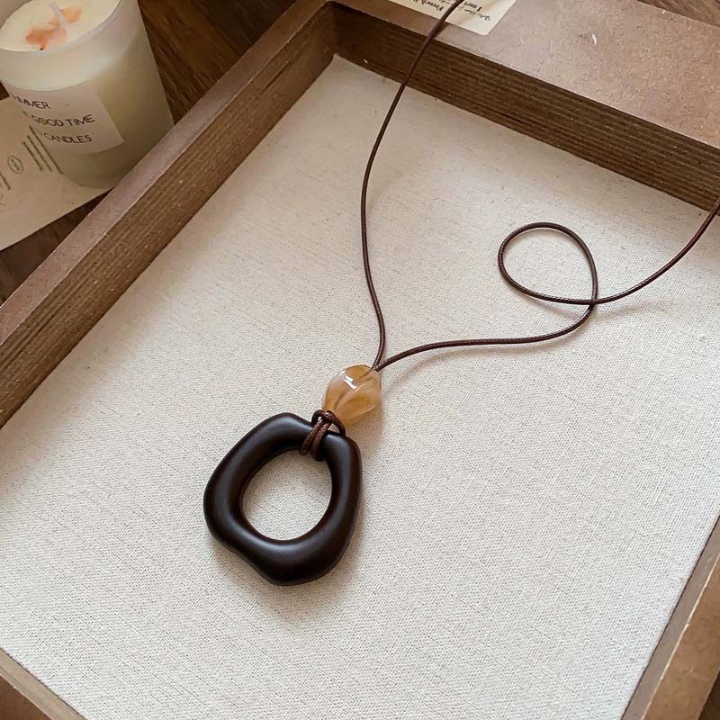 Chinese Style Geometric Irregular Oval Pendant Necklace for Women Retro Adjustable Long Wax Rope Necklace Birthday Party Jewelry