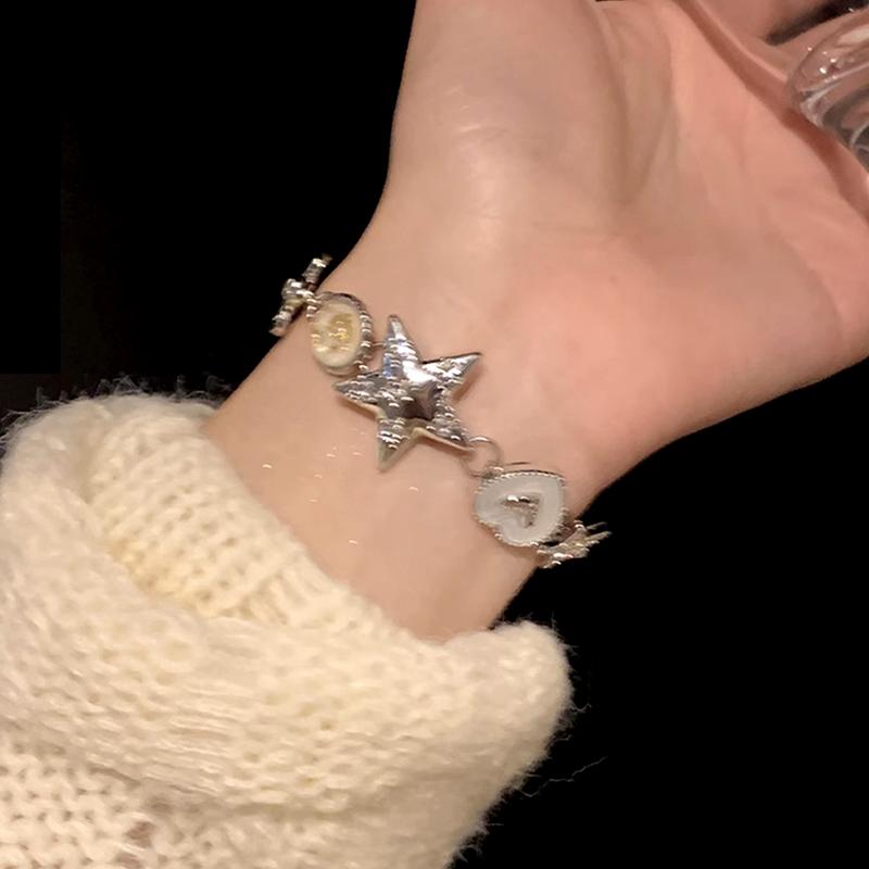 Heart Star Charm Bracelet For Women Girls High-End Exquisite  Light Luxury Wrist Chain Retro Y2K Jewelry Accessories