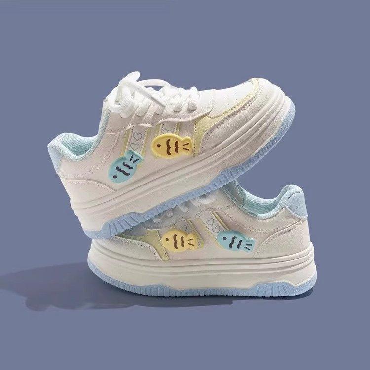 

Обувь для девочек 2025 весна и осень новая нишевая обувь-хлебушки спортивная обувь для маленьких девочек детская повседневная обувь на доске маленькие белые туфли 28