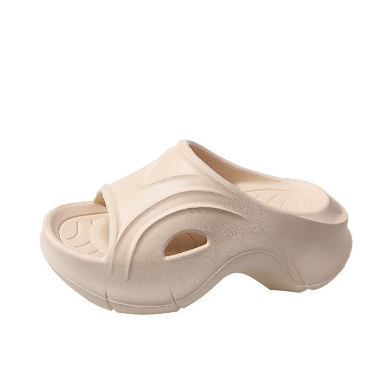 Stepping on shit feels thick-bottomed heightening cool slippers for women's summer wear 2025 new seaside beach fashion casual one-word slippers