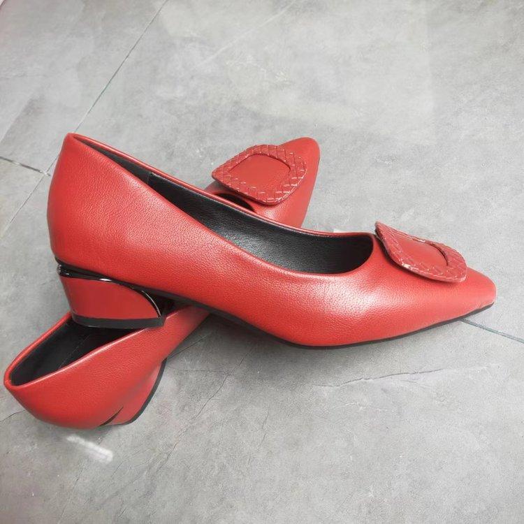 Spring new flat-soled single shoes shallow mouth pointed shoes women's shoes thick heel versatile single shoes