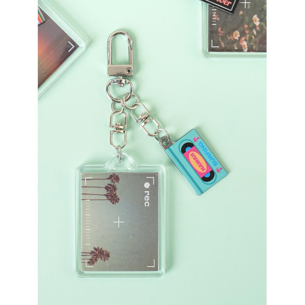 

Брелок для ключей Daiso Retro Photo Black landscape (flower)