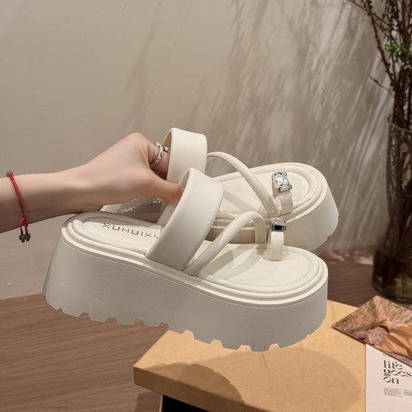 Fashion Shoes Summer Clogs Woman Loafers Slippers Soft Slides Platform Rubber Flip Flops Pantofle Fashion Beach Comfort Hawaiian 2025