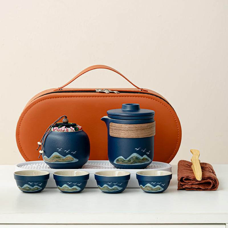 Chinese-style express cup set with gifts, coarse pottery Xiaoyan and Qingshan Flying Bird Company will send customers practical gifts.