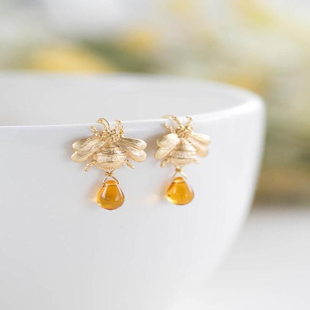 

Нежные великолепные серьги в виде пчелы, металлические медовые серьги, женские серьги-капли из янтаря, ювелирные изделия бронзовый