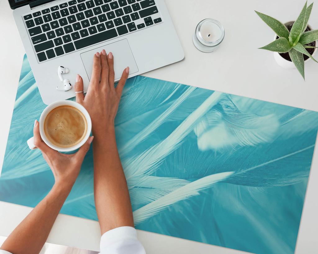 Durable Anti-Slip Desk Mat Delicate Feathers 90x45 cm