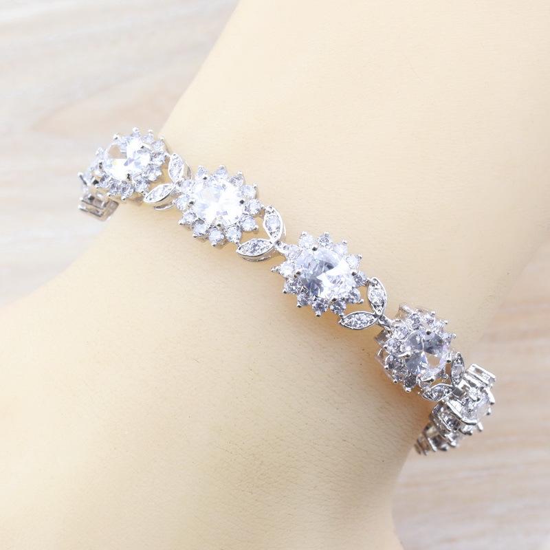 Bridal Jewelry Red Charm Chain Bracelet Bracelet Womens Fashion