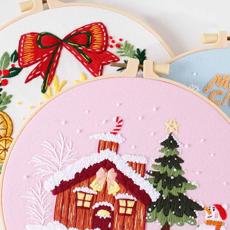 Christmas Pattern CrossStitch Kits Embroidery Starter DIY Kits with Embroidery Clothes Hoop Thread Needle for Beginner