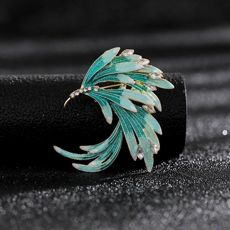 SKEDS Classic Crystal Pearl Phoenix Alloy Broocch Pin For Women Men Fashion Exquisite Rhinestone Badges Creative Animal Corsage