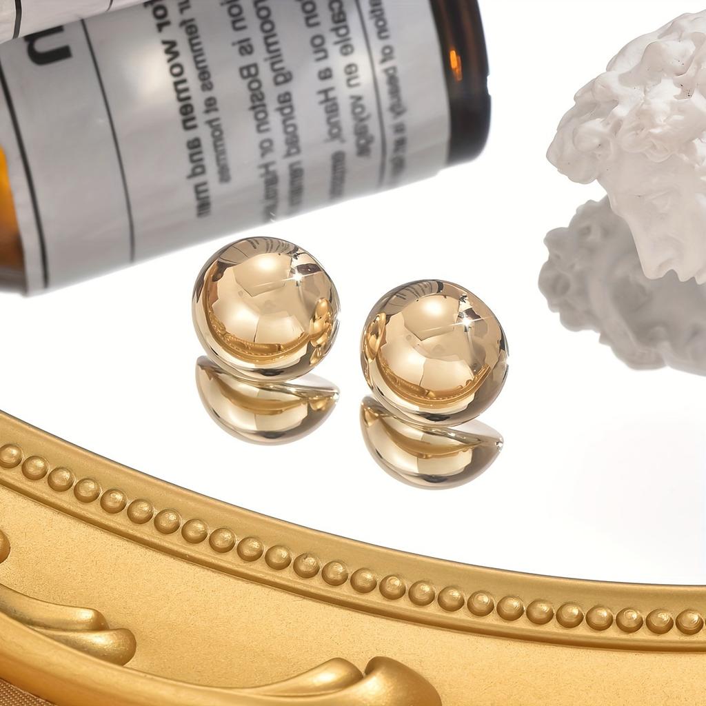 A Pair of Cool and Minimalist Golden Round Ball Earrings, Simple and Stylish, Versatile and Cute, Suitable for Daily Wear By Ladies.