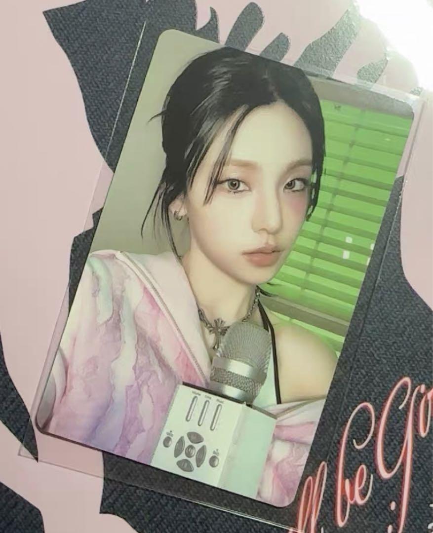 

[USED] itzy GWBG Chinese kms pre-order bonus trading card Yeji