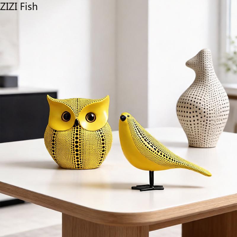 Polka Dot Art Pumpkin Sculpture Yellow Pumpkin Handicraft Desk Decoration Resin Artwork Ornaments Modern Home Decor Accessories