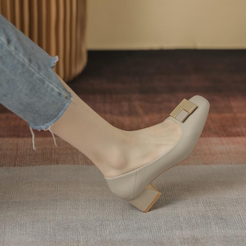 Leather women's shoes spring and autumn 2025 new temperament soft sole thick heel middle heel square head French shallow mouth single shoes high heels