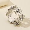 Round Metal Scarf Ring Clip for Women Flower Design Scarf Slide Buckle T-Shirt Ties Fastener for Shawls Dress Clothing Accessory