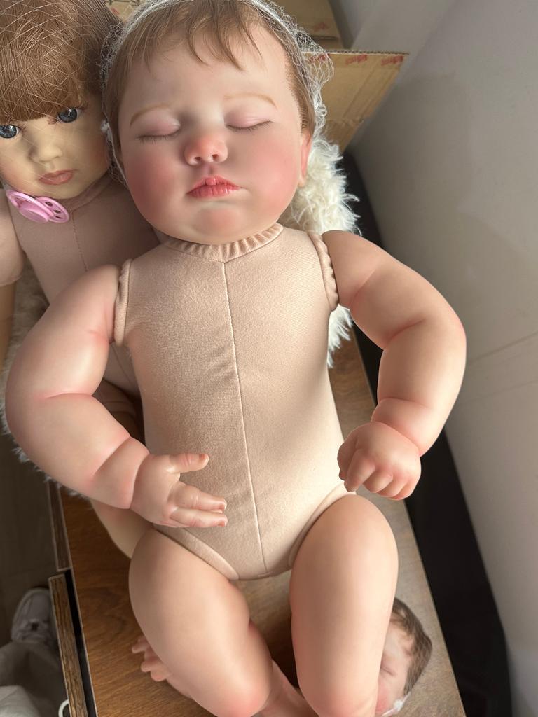 BZDOLL Realistická 60 cm Reborn spící panenka s 3D malbou kůže a cévních žil, 24 palcová měkká silikonová novorozená panenka, roztomilá holčička, dárek k narozeninám