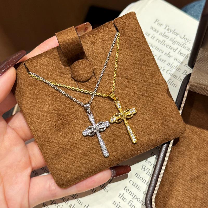 Exquisite Geometric Zirconia Cross Necklace: High-Grade Fashionable Clavicle Jewelry for Women