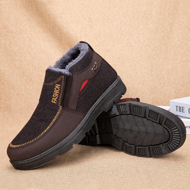 Pantofi de bumbac pentru bărbați modele de iarnă 2025, pantofi de pânză îngroșați cu o pedală vechi Beijing, cizme de zăpadă de catifea călduroase cu talpă groasă pentru vârsta mijlocie și vârstnici