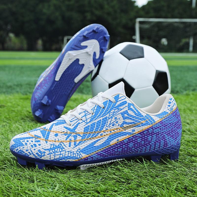 35-45 Football Shoes, Low-cut Blue and White Porcelain Long Nails, Youth Sneakers, Large Size Sports Shoes, TPU Soles, Broken Nails